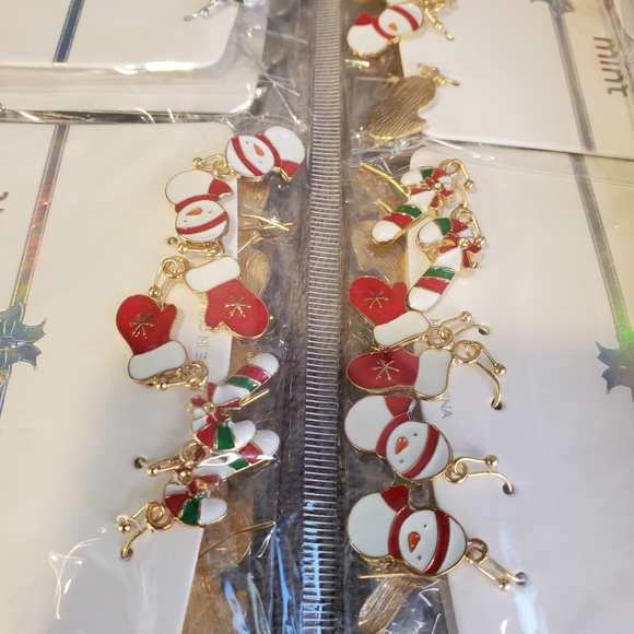 Mint Multicolor Earring Collection - Picture 6 of 9